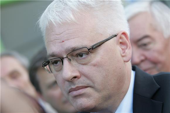 Josipović: premijerka i ja tražimo termin za sastanak                                                                                                                                                                                           