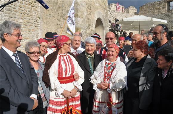 Premijerka Kosor pozvala Sabor da prihvati zakon o ništetnosti                                                                                                                                                                                  