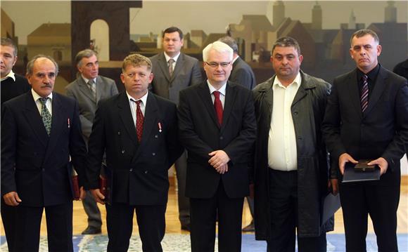 Josipović primio izaslanstvo 142. brigade HV Drniš                                                                                                                                                                                              