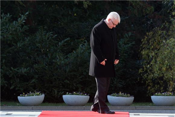 Predsjednik Josipović na operaciji koljena                                                                                                                                                                                                      