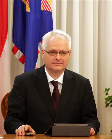 Josipović čestitao pobjednicima, očekuje bolju suradnju s Milanovićem                                                                                                                                                                           