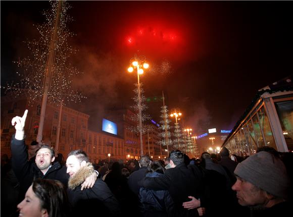 Zagrepčani na trgovima dočekali Novu 2012. godinu                                                                                                                                                                                               