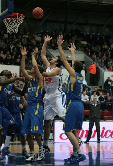 ABA:  Cibona - Maccabi 85:91                                                                                                                                                                                                                    