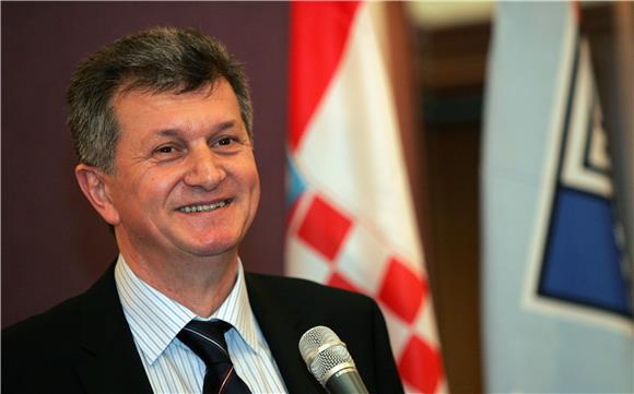 Kujundžić se kandidirao za predsjednika HDZ-a                                                                                                                                                                                                   