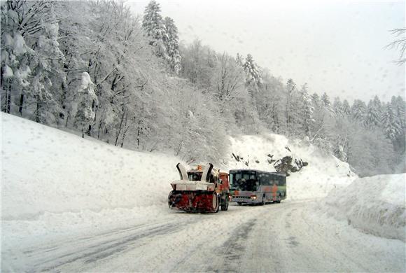 Zbog snijega najviše teškoća u autobusnom prometu                                                                                                                                                                                               