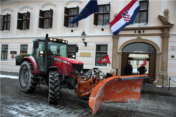 Zagreb šalje dodatnu pomoć Splitu                                                                                                                                                                                                               