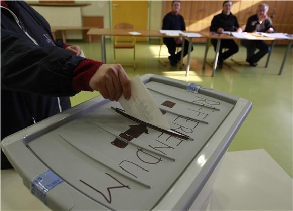 Slovenija: slab odziv na referendumu                                                                                                                                                                                                            