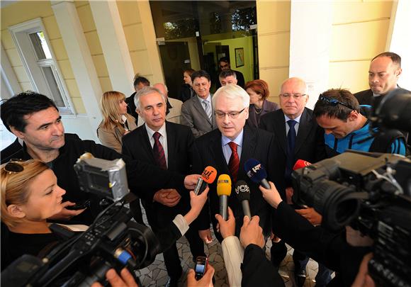 Josipović: Vlada će učiniti što je najbolje za gospodarstvo                                                                                                                                                                                     