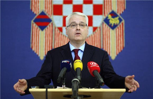 Predsjednik Josipović čestitao Dan Oružanih snaga                                                                                                                                                                                               