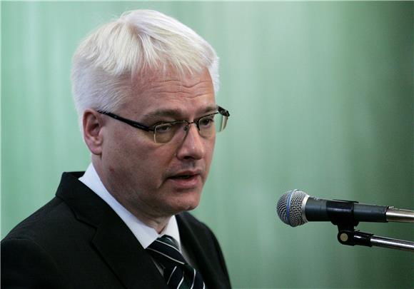 Josipović o mogućoj suradnji Karamarka s Milanovićem                                                                                                                                                                                            