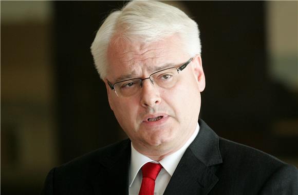 Josipović na promociji prvostupnika Veleučilišta L. Ružička                                                                                                                                                                                     