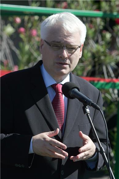 Predsjednik Josipović otvorio solarnu elektranu u Svetoj Klari                                                                                                                                                                                  