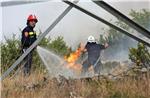 Za gašenje požara uz obalu spremno gotovo 10.000 vatrogasaca                                                                                                                                                                                    