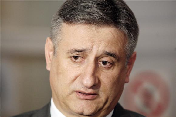 Karamarko: referendum za koncesiju autocesta                                                                                                                                                                                                    