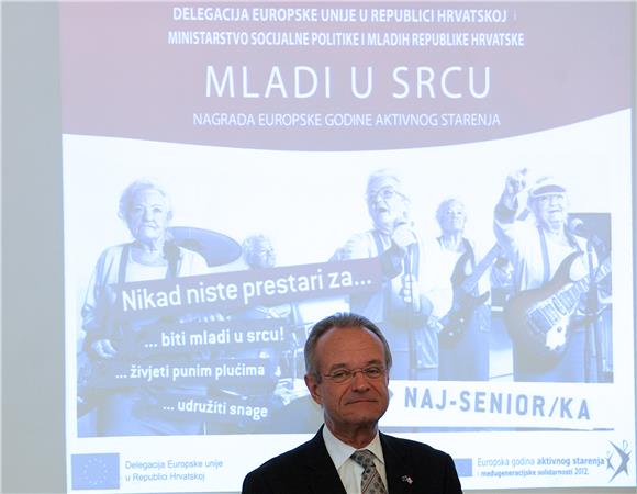 Opačić i Vandoren dodijelili naj-seniorima nagrade "Mladi u srcu"                                                                                                                                                                               