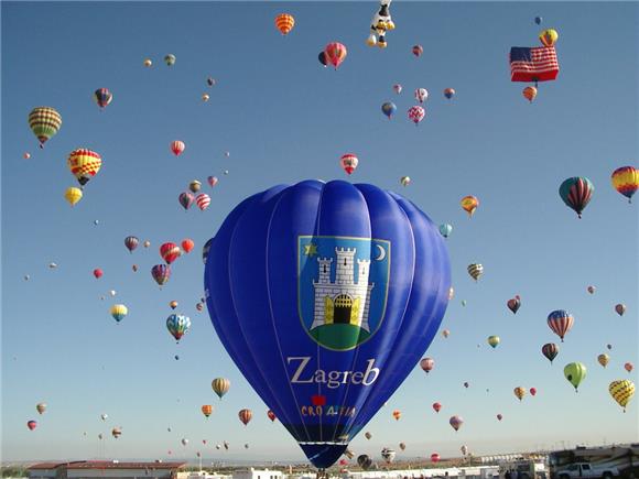 Ekipa Balon kluba Zagreb na Balloon Fiesti                                                                                                                                                                                                      