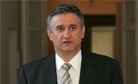 Karamarko premijeru: ako Boga zna nek se počne baviti svojim poslom                                                                                                                                                                             