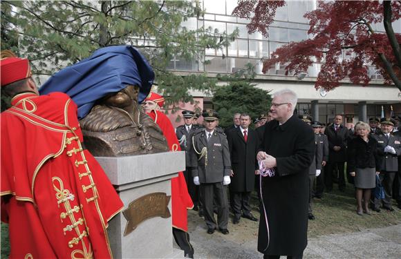 Prisegnuo 10. naraštaj kadeta Oružanih snaga                                                                                                                                                                                                    