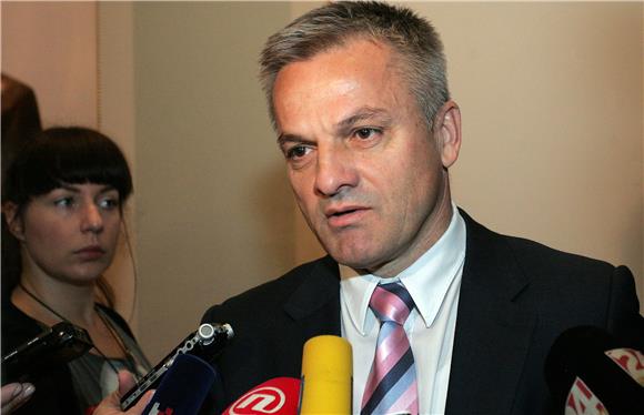 HDZ-ovi zastupnici suzdržani u komentarima presude Sanaderu                                                                                                                                                                                     