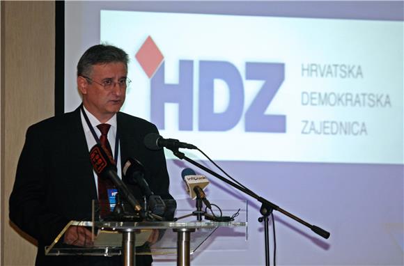 Karamarko: Hrvatska neće opstati ako HDZ ne pobjedi na izborima                                                                                                                                                                                 