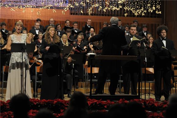 Zagrebačka filharmonija održala Božićni koncert u Lisinskom                                                                                                                                                                                     