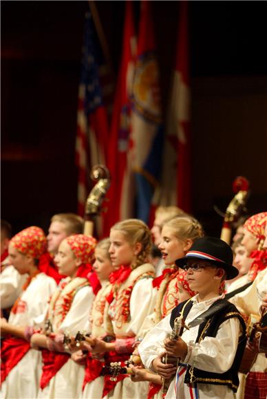 38. Tamburaški festival mladih Hrvatske bratske zajednice                                                                                                                                                                                       