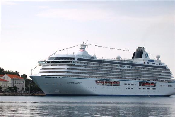 Crystal Serenity uplovio u zadarsku luku                                                                                                                                                                                                        