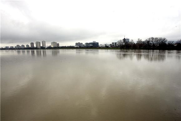 Visok vodostaj rijeke Save kod Zagreba                                                                                                                                                                                                          