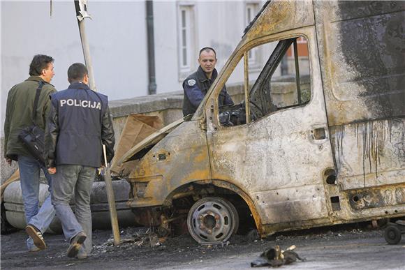 U Zagrebu i prošle noći požar na vozilu                                                                                                                                                                                                         