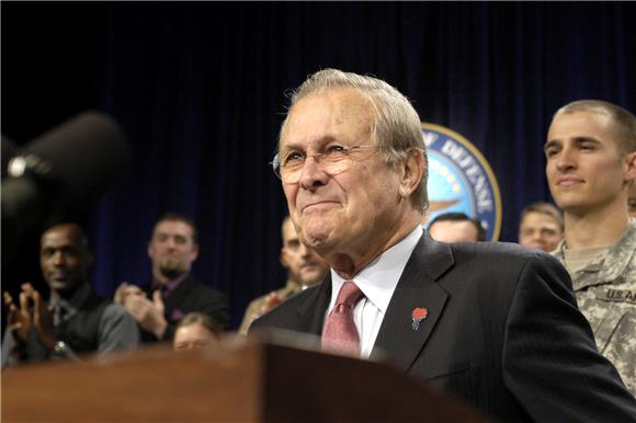 Rumsfeld se oprostio od namještenika Pentagona                                                                                                                                                                                                  