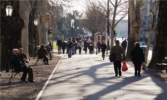 Toplo vrijeme u Zagrebu                                                                                                                                                                                                                         