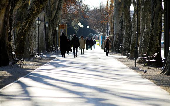 Sunčano vrijeme u Zagrebu                                                                                                                                                                                                                       