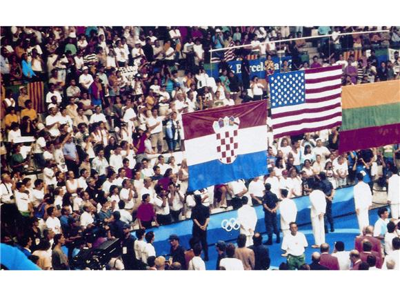 OI/DOK: POD HRVATSKIM OBILJEŽJIMA NA OLIMPIJSKIM IGRAMA (1) - BARCELONA, 1992.                                                                                                                                                                  