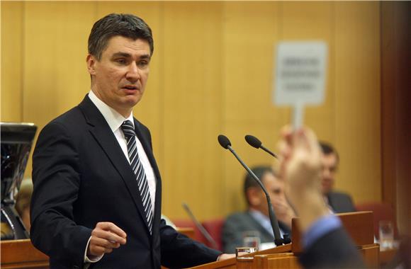 Milanović: krajnje je vrijeme za izbore, vlada sramoti Hrvatsku                                                                                                                                                                                 