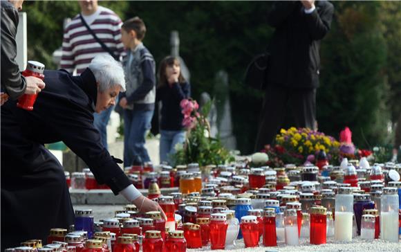 Visoka državna izalsnastva položila vijence na Mirogoju u povodu blagdana Svih svetih                                                                                                                                                           