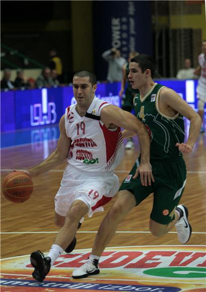 Odigrano je  8. kolo regionalne košarkaške NLB lige između Cedevite i Union Olimpije                                                                                                                                                            