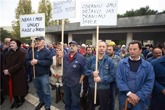 Prosvjed na glavnom ulazu u Brodosplit                                                                                                                                                                                                          