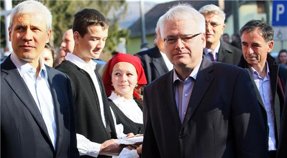 Josipović i Tadić posjetili Krnjak                                                                                                                                                                                                              