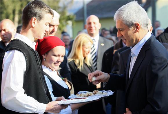 Josipović i Tadić posjetili Krnjak                                                                                                                                                                                                              