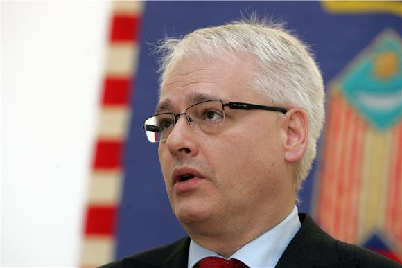 Predsjednik Republike Hrvatske Ivo Josipović primio je grupe građana na kavu                                                                                                                                                                    