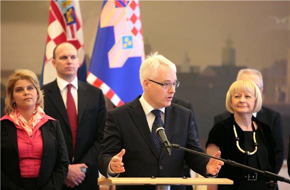 Predsjednik Republike primio je izaslanstvo laureata godišnjih nagrada za najbolje menadžere 2010                                                                                                                                               