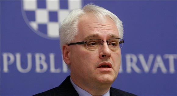 Kosor i Josipović zadovoljni susretom s članovima Predsjedništva BiH                                                                                                                                                                            