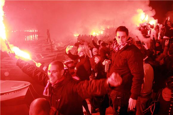 Vatromet i baklje povodom 100 godina Hajduka                                                                                                                                                                                                    