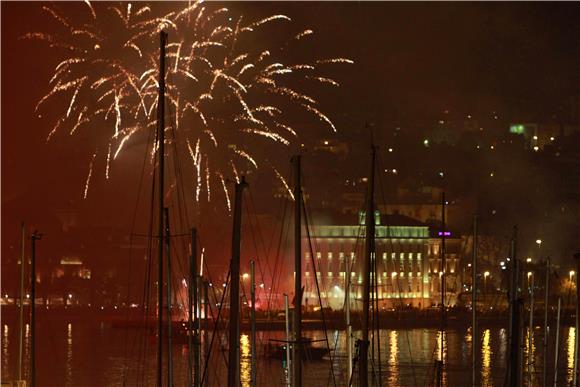 Brodskim sirenama i koncertom na rivi završava proslava 100. rođ                                                                                                                                                                                