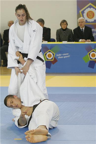 Josipović na otvorenju judo seminara 'Kodokan Kata' u vojnom učilištu 'Petar Zrinski'                                                                                                                                                           