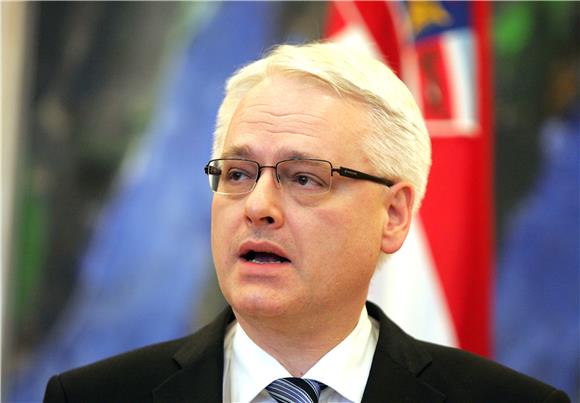 Josipović: većina stranaka za jasno definiranje datuma izbora                                                                                                                                                                                   