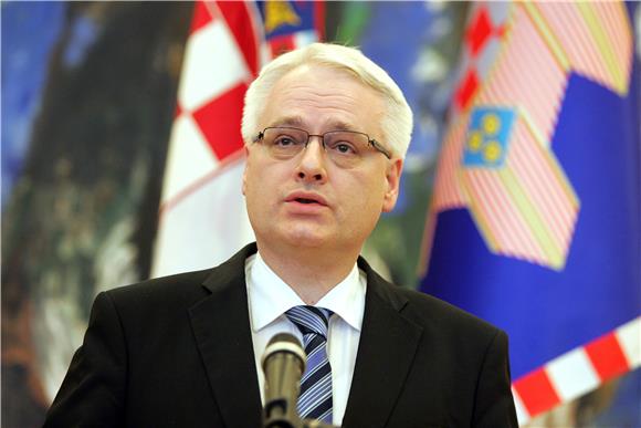 Josipović: većina stranaka za jasno definiranje datuma izbora                                                                                                                                                                                   