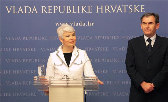 Predsjednica Vlade Republike Hrvatske Jadranka Kosor uručila stipendije  djeci hrvatskih branitelja                                                                                                                                             