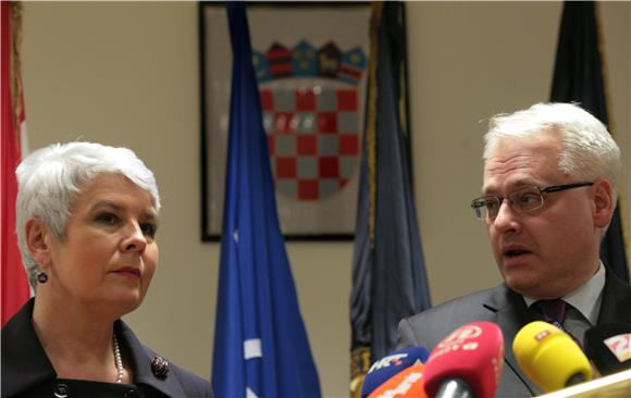 Josipović: umjesto optuživanja Vlada treba provoditi reforme                                                                                                                                                                                    