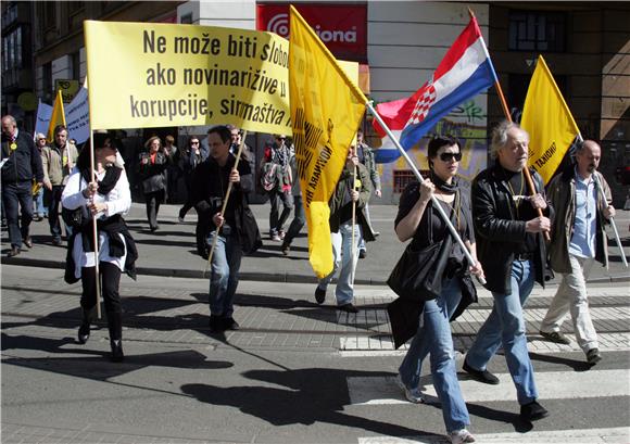 Krenula povorka solidarnosti sa štrajkašima iz 'Večernjaka'                                                                                                                                                                                     